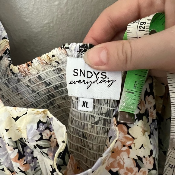 SNDYS. Floral Print Mini Puff Sleeve Dress Size XL smocked top casual short - Picture 4 of 7
